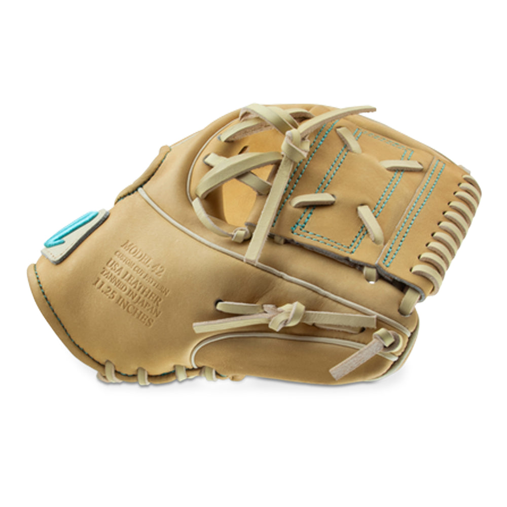 Guante Beisbol Marucci Cypress Series 42A1 Solid RHT 11.25 in ADULTO