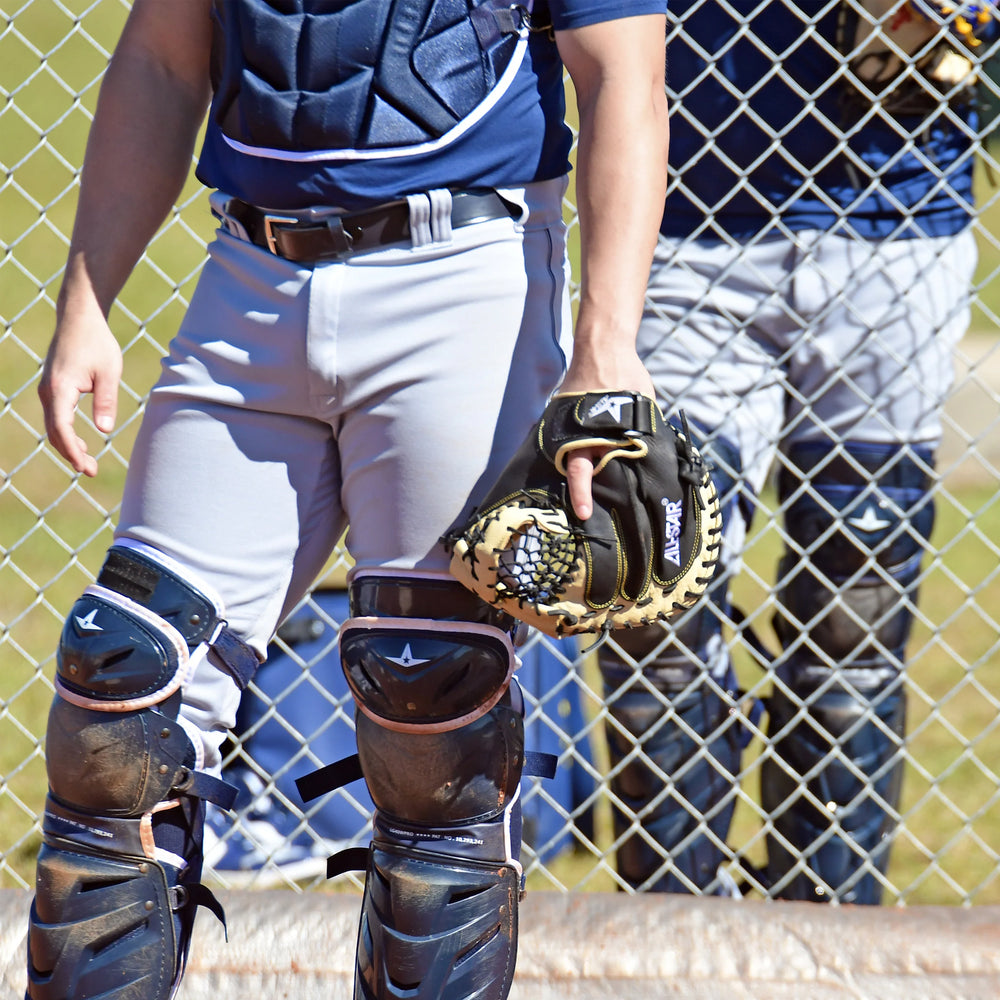 Guante Entrenamiento Catcher Beisbol All-Star The Keyhole Training Mitt CM4000TM 33.5 In Lanzador Diestro