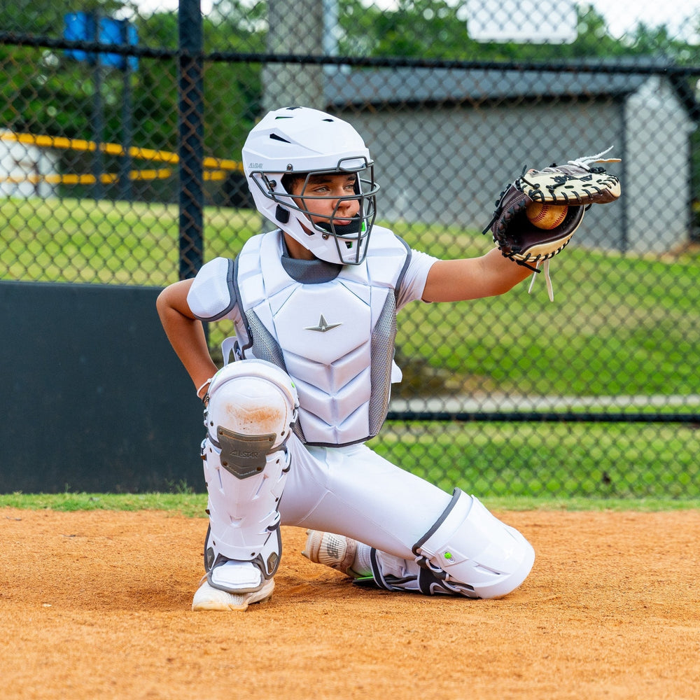 Catcher juvenil con el equipo All Star MVP-PRO LT