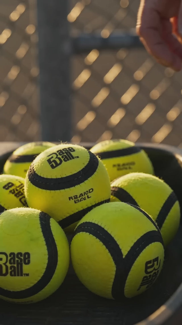 Pelota Beisbol 5 Kenko BB5Y en acción